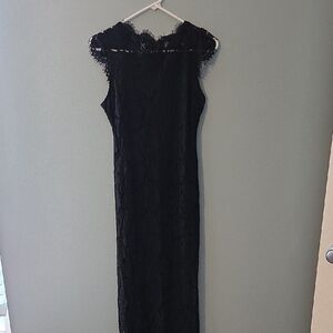 Chic Black Lace Maxi Dress